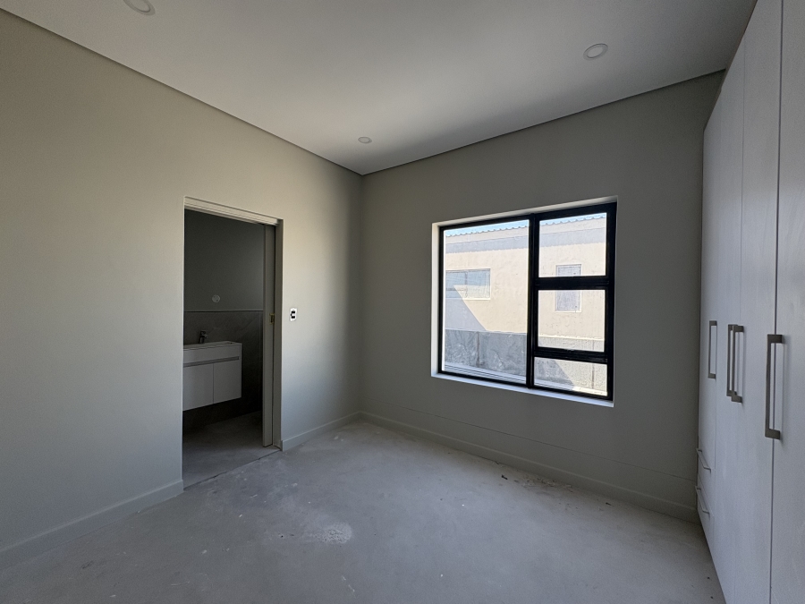 4 Bedroom Property for Sale in Sandown Western Cape